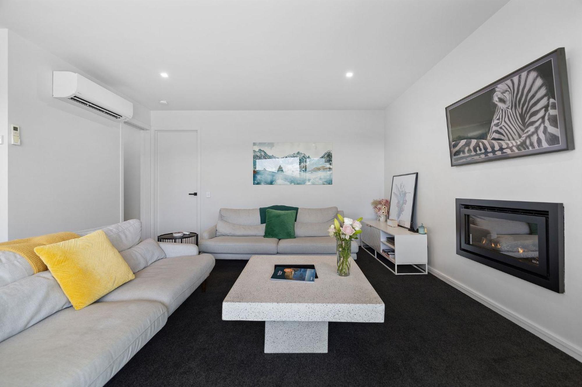Homestead Retreat - 2 Bedroom - Lake View 퀸즈타운 외부 사진